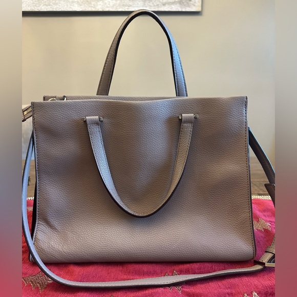 Kate Spade taupe pebbled leather large zip front flap shoulder bag - Picture 2 of 16